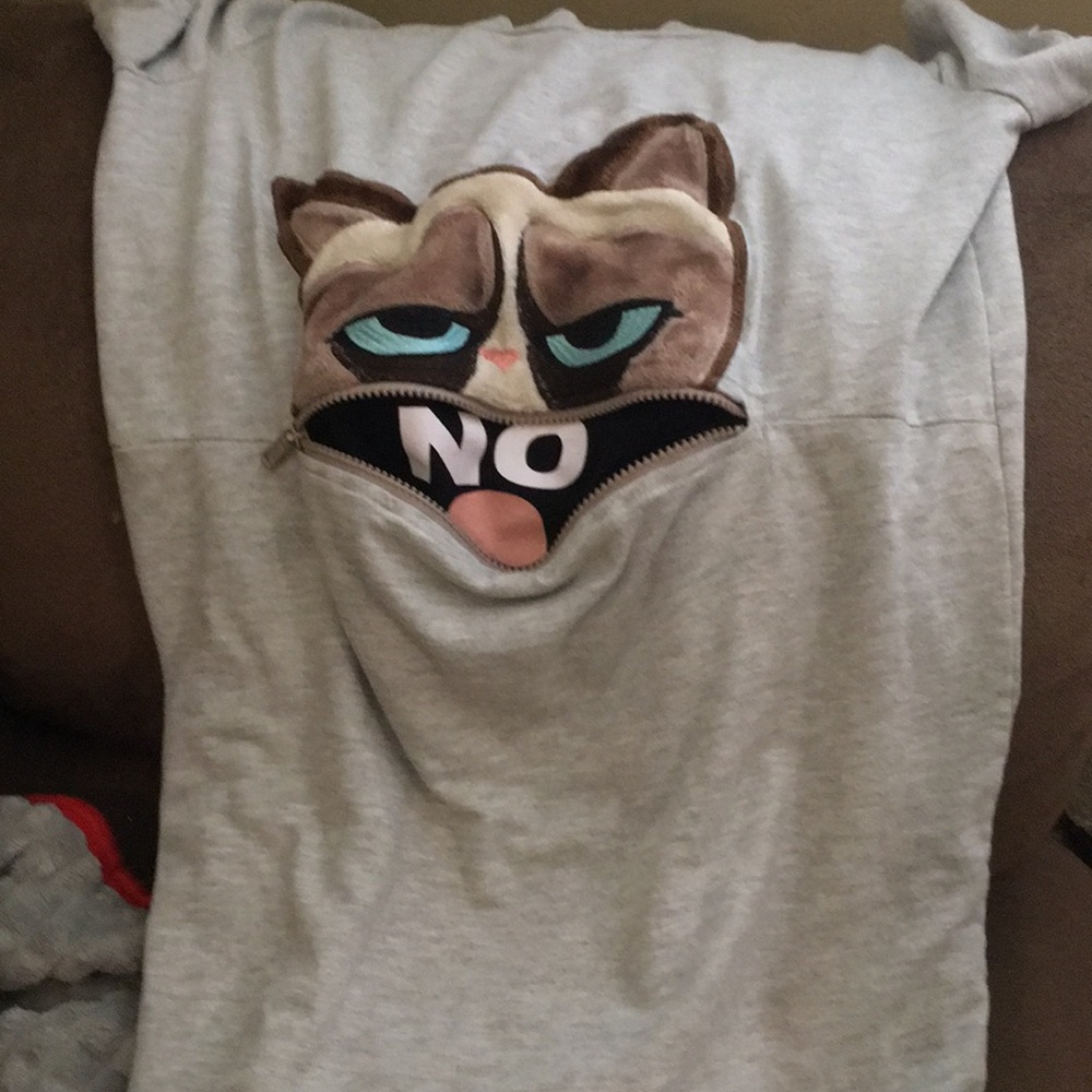 Grumpy cat night gown